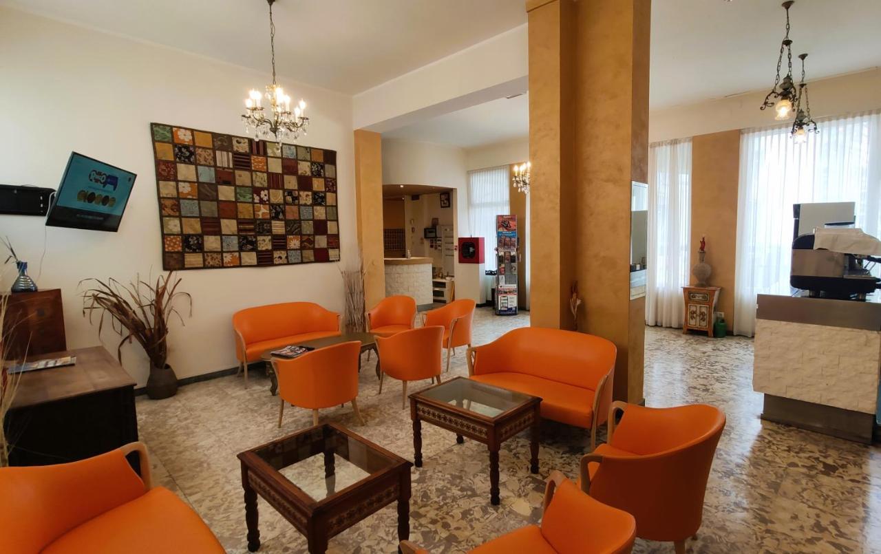 Hotel Corona Rimini Luaran gambar