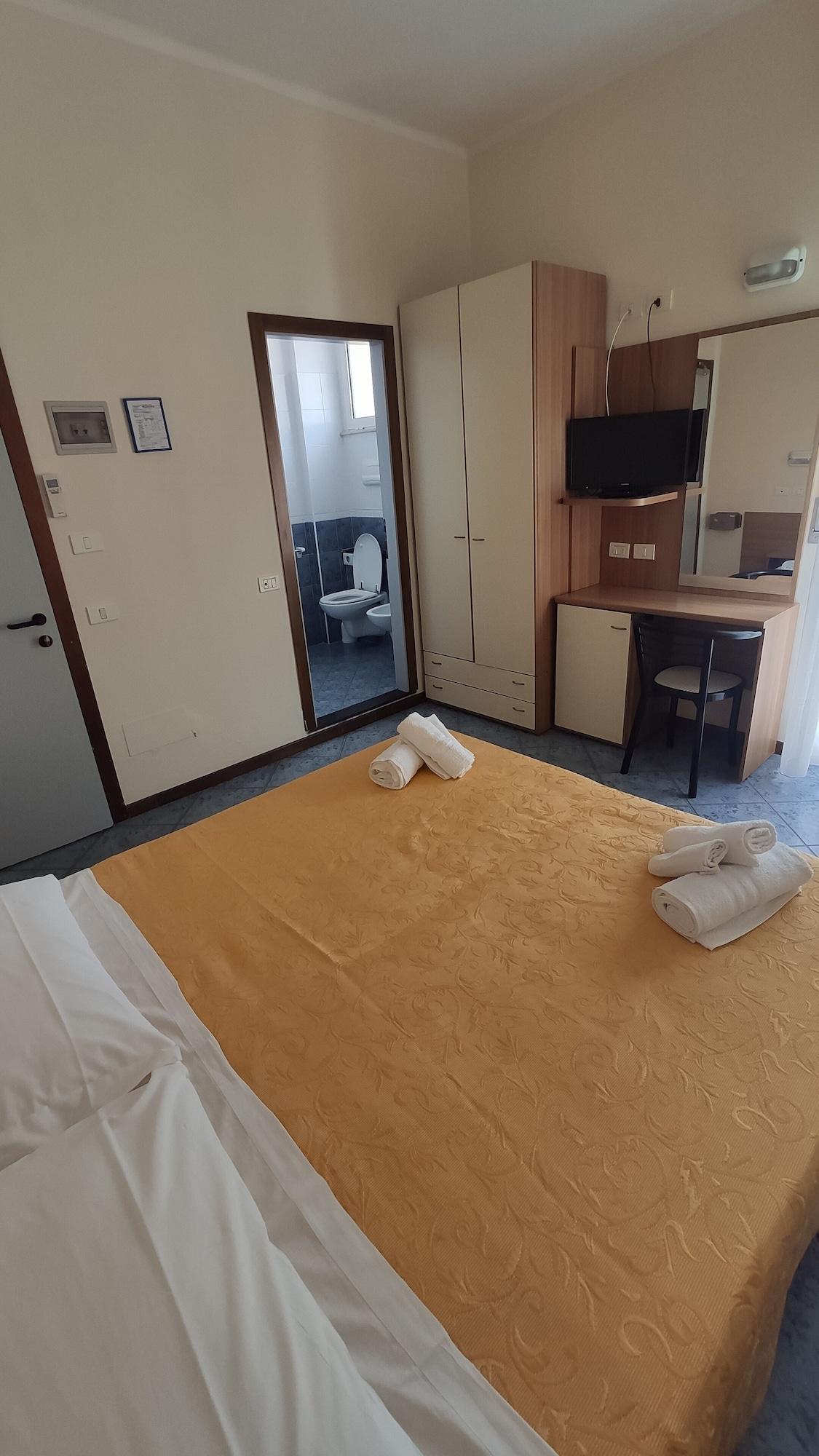 Hotel Corona Rimini Luaran gambar