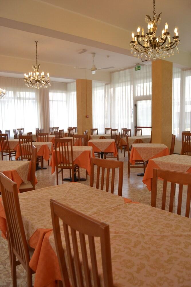 Hotel Corona Rimini Luaran gambar